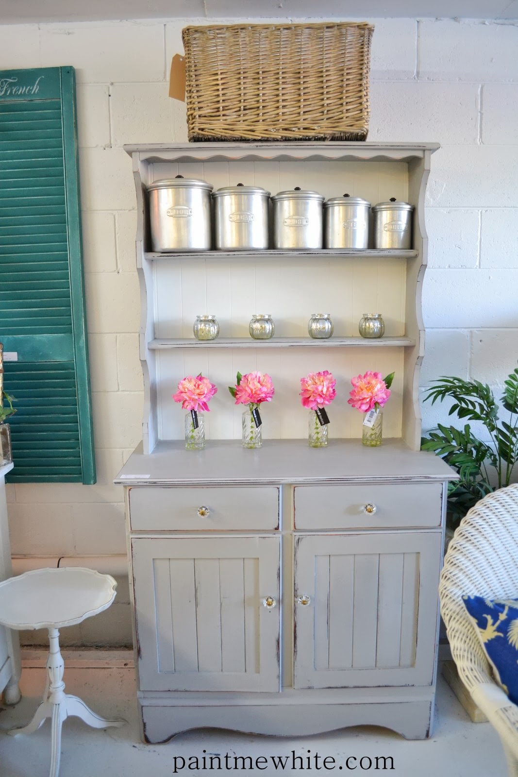 Chalk Paint™ Gold Coast Paint Me White