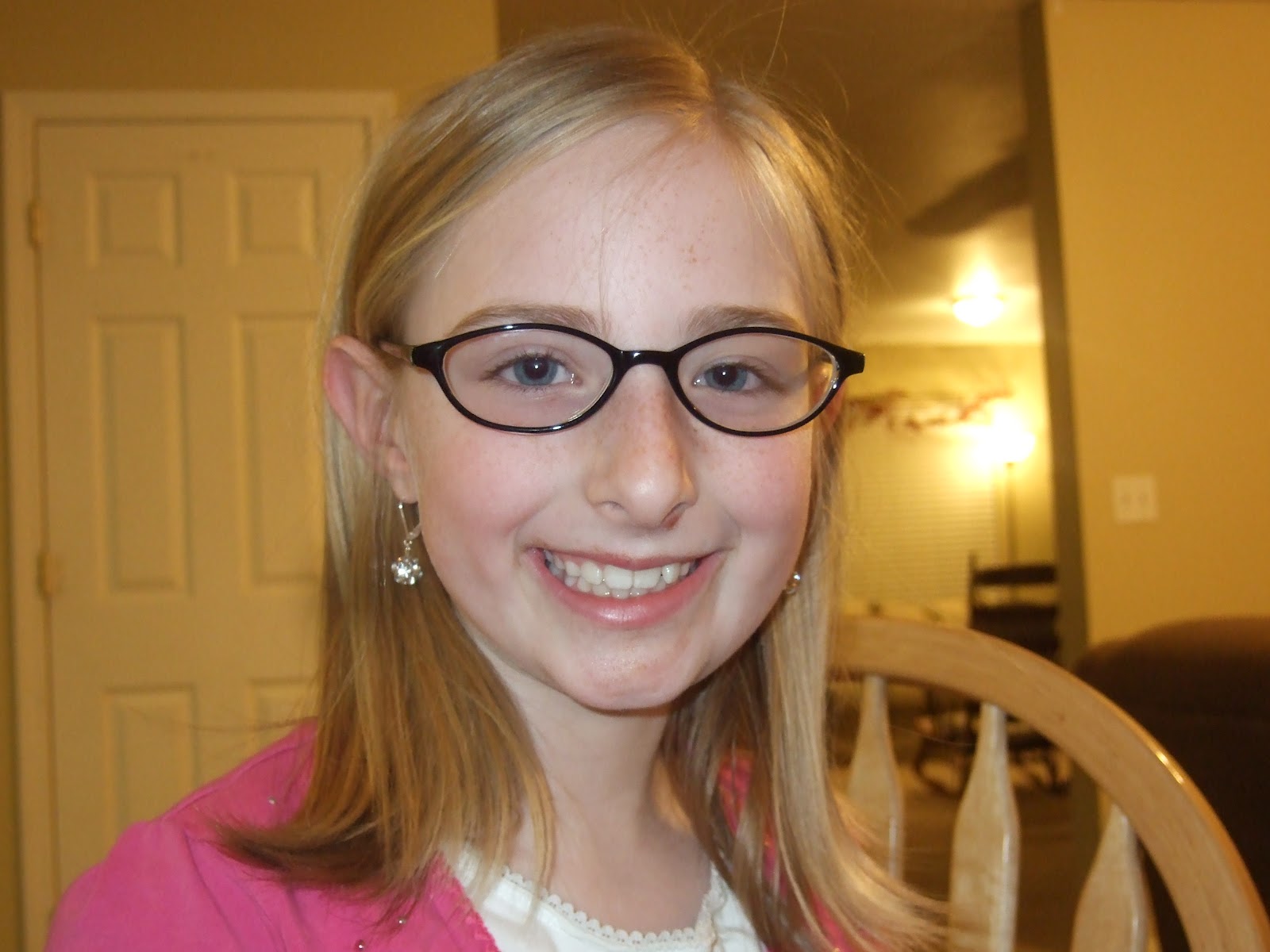 Molly's Your Gal My Before and After Pics of Glasses.