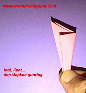 cara membuat bunga teratai dari kertas bekas cara atau langkah membuat bunga teratai dari kertas bekas
