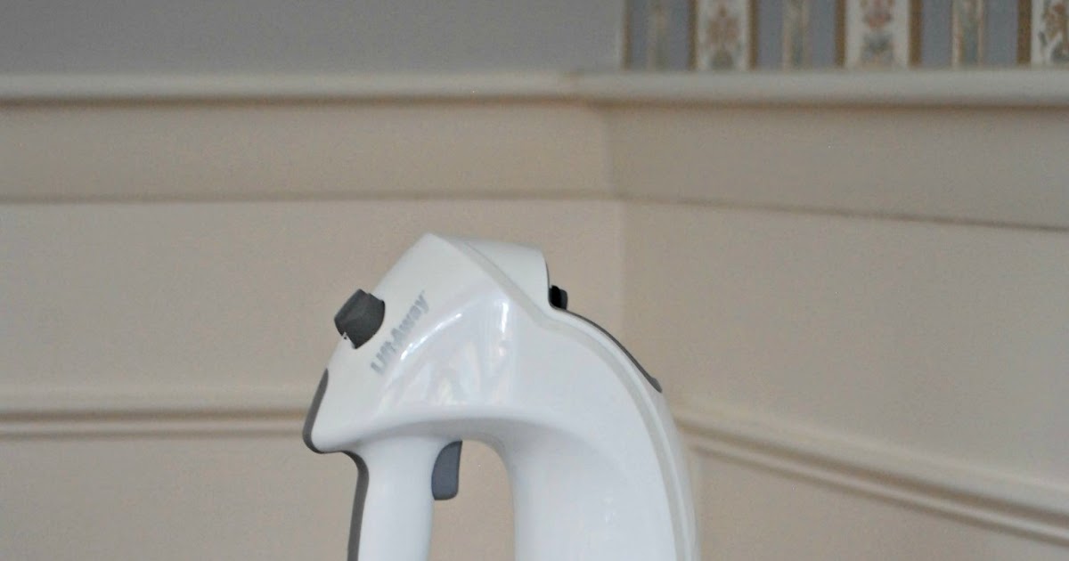 Cookie Crumbs & Sawdust {essential} wallpaper stripping tools