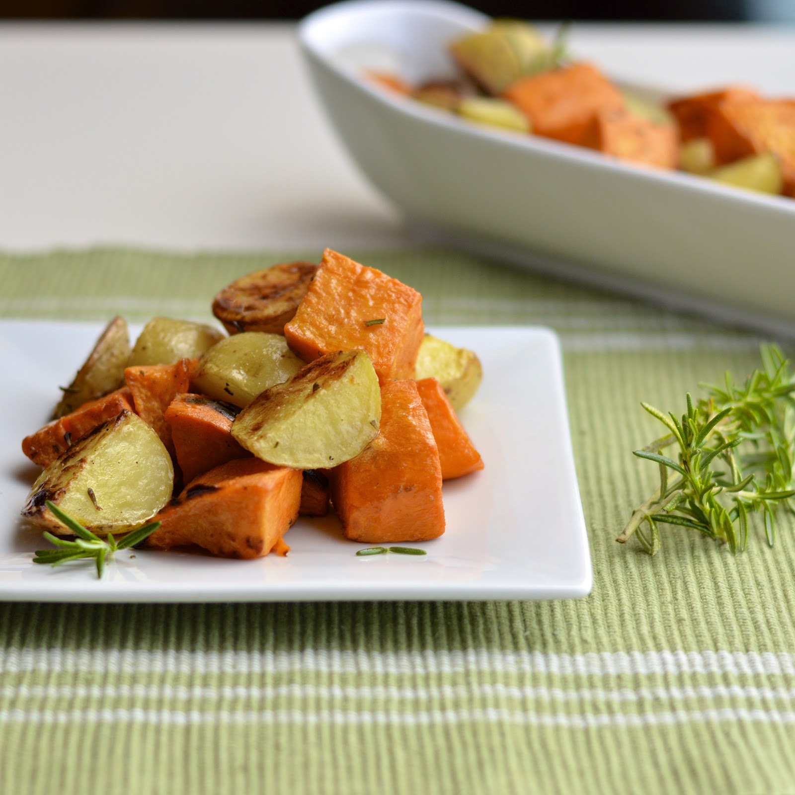 Grilled Rosemary Garlic Potatoes Virtually Homemade Grilled Rosemary Garlic Potatoes