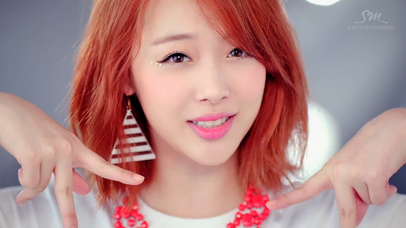 Star The World: f(x) r...