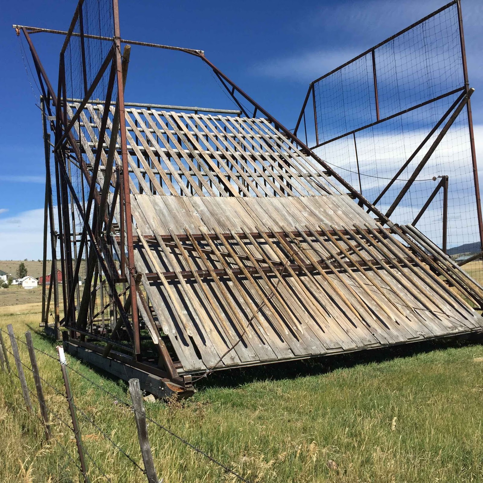 Right Lane America Four Wheelin' In Montana Mountains Clouds, Beaver