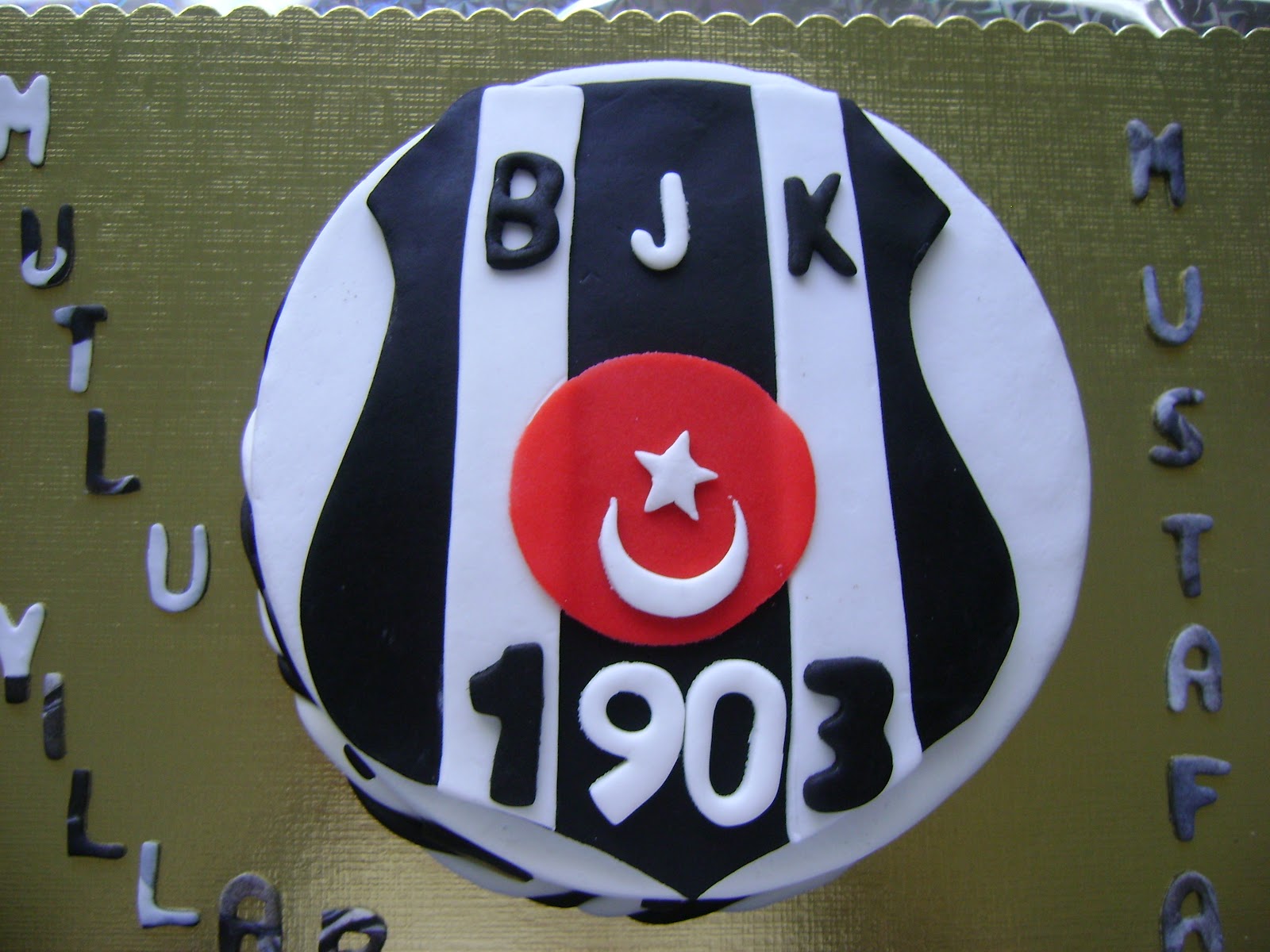 Kakuleli Kahve Beşiktaş Pastası