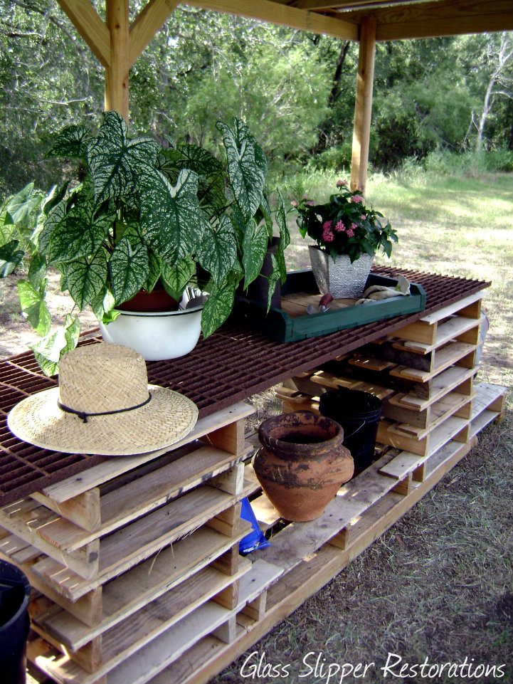 Coolest Pallet Wood Potting Bench Ever Glass I Love That Junk