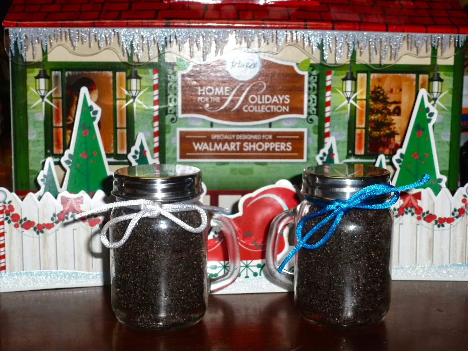 At the Fence: Febreze Winter Holiday Scents!