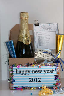 like a pretty petunia: [New Year] Think Inside the Box