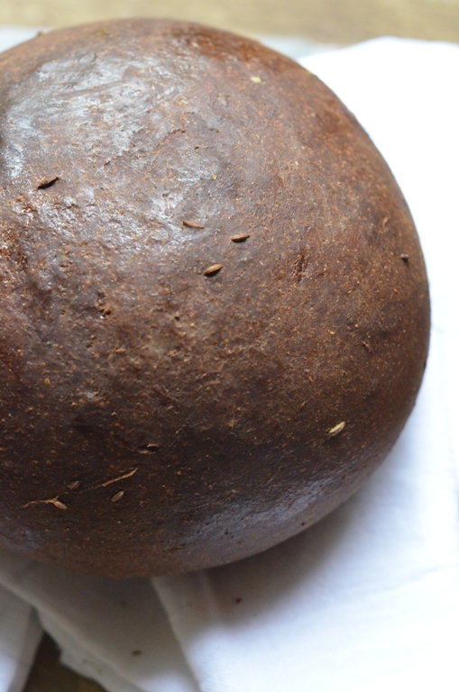 Dark Pumpernickel Rye Bread