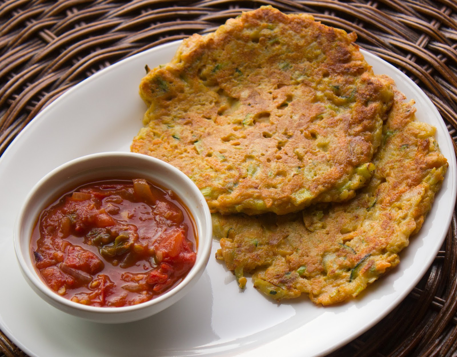 fabulous fridays Vegetable fritters with tomato chutney