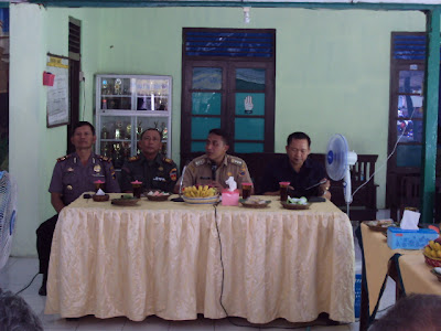 DANRAMIL01/SRAGEN MELAKSANAKAN KOMSOS DENGAN KOMPONEN APARAT PEMERINTAH