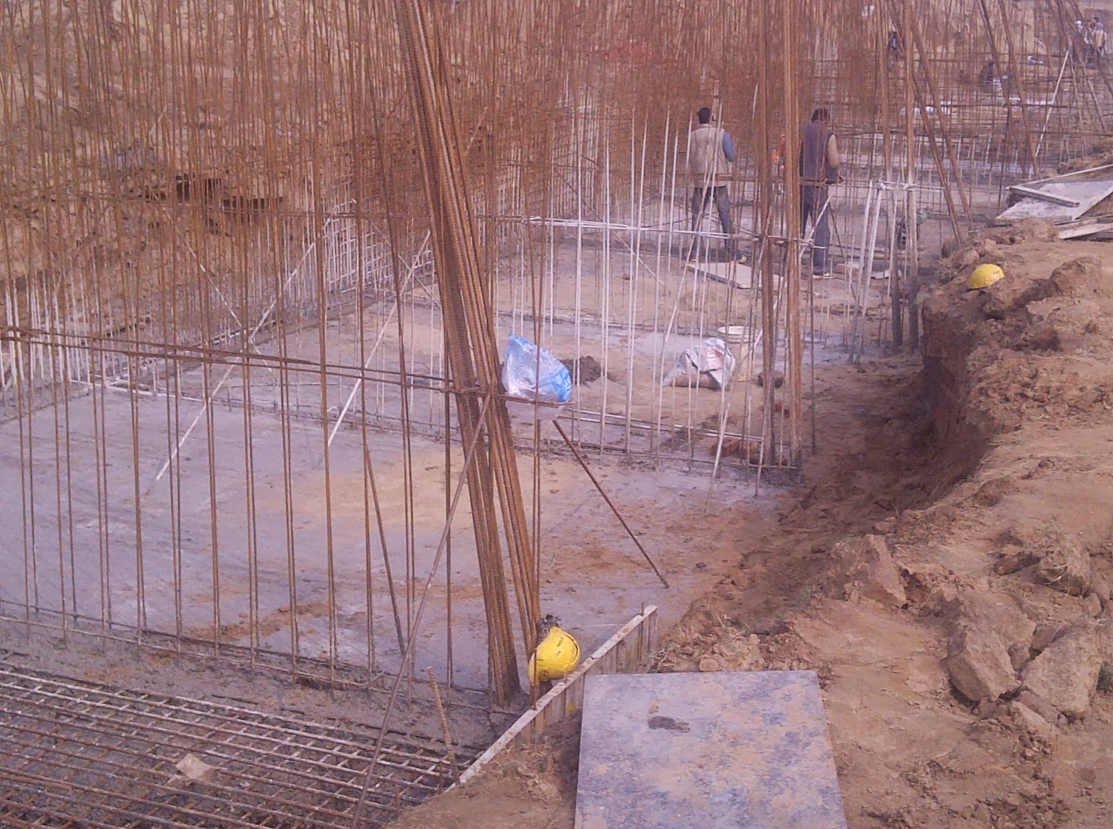 Practical Civil Engineering Working on counterfort retaining wall