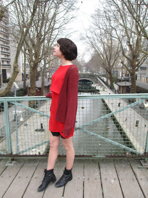 Dressing up in Paris Canal Saint Martin Amelie little red dress