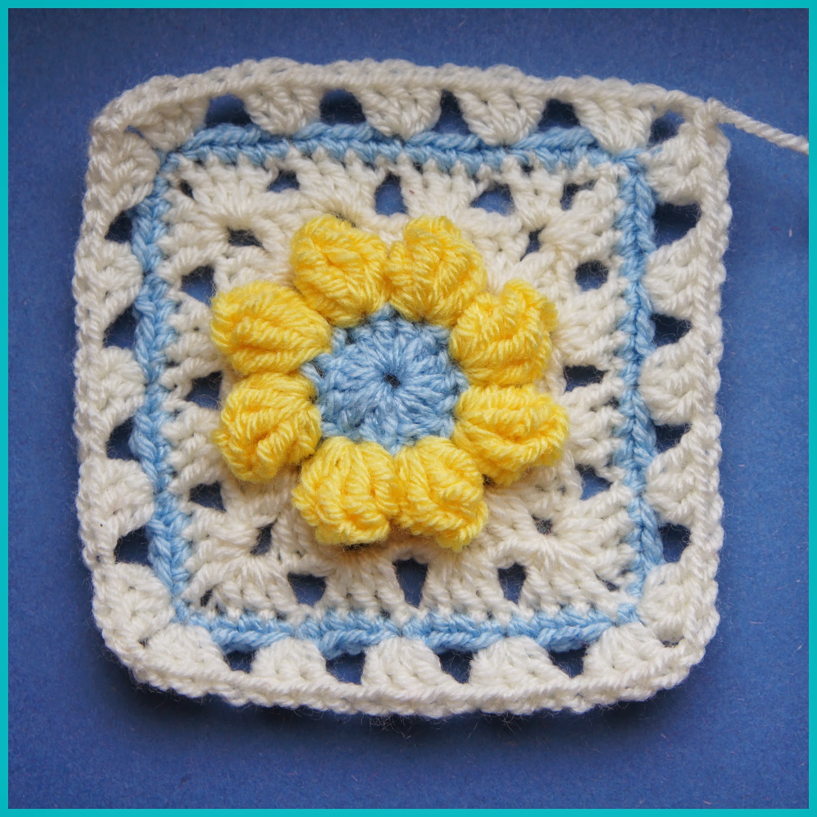 A Bunch Of Buttons: Popcorn Flower Square