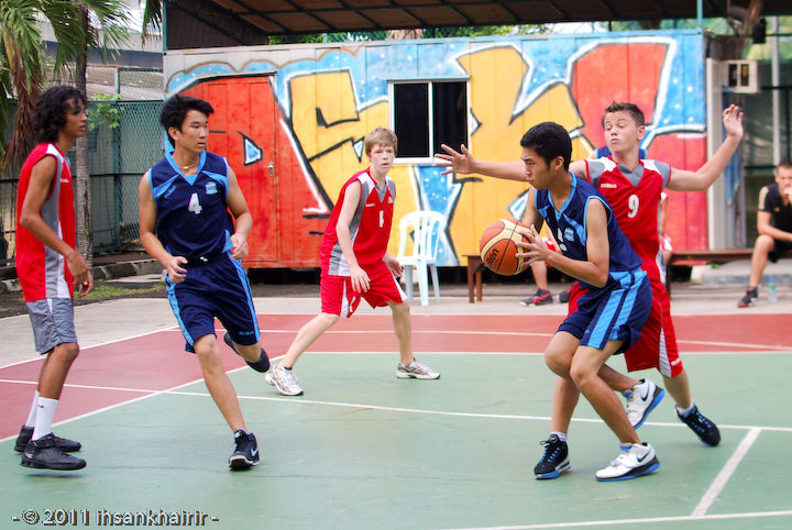 [Photos] From Shooting Hoops to Shooting Pics | IHSAN KHAIRIR