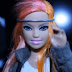 Hayley Williams Dá um Rolê de Carro Pelo Google Maps em Vídeo Versão Barbie de "Fast In My Car"!