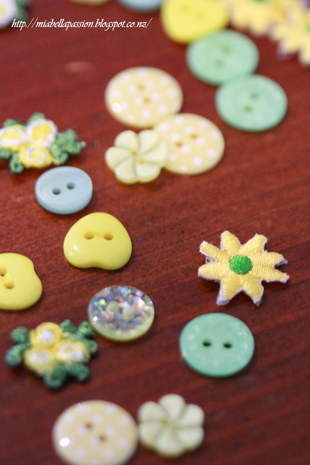 DIY Cute Button Pin Tacks...