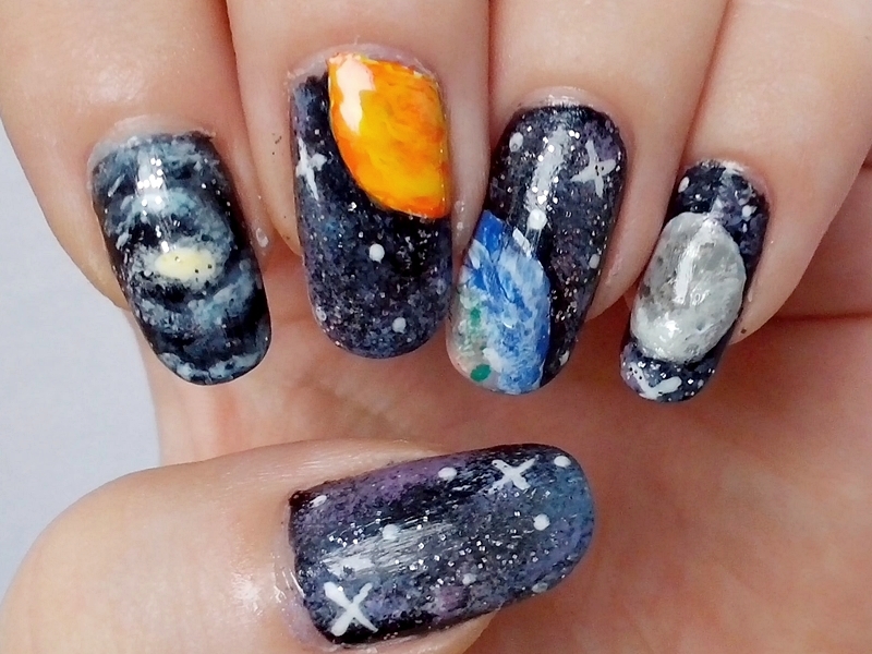 31DC2014 Day 19: GALAXY Nails