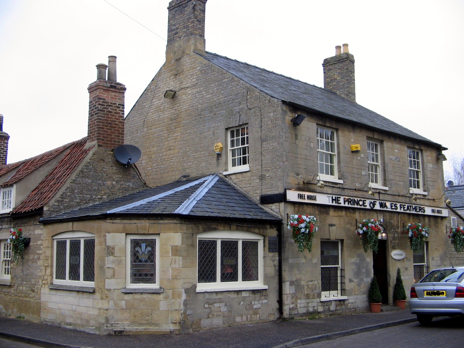 Shove it, Chuck it, Toss it... Prince of Wales Feathers, Castor