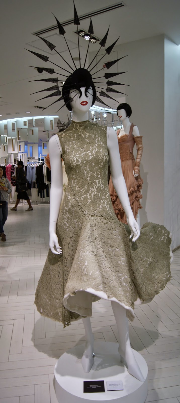 Fashion Blows Exhibit at Hudson's Bay in Toronto, Isabella, Daupne Guinness, Style, Culture, foundation, alexander mcqueen, philip treacy, suicide,the purple scarf, melanie.ps, ontario, canada, arrows of love, hat, fall, winter 1998, light green dress, spring, summer 1999