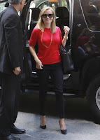 Reese Witherspoon tight black pants