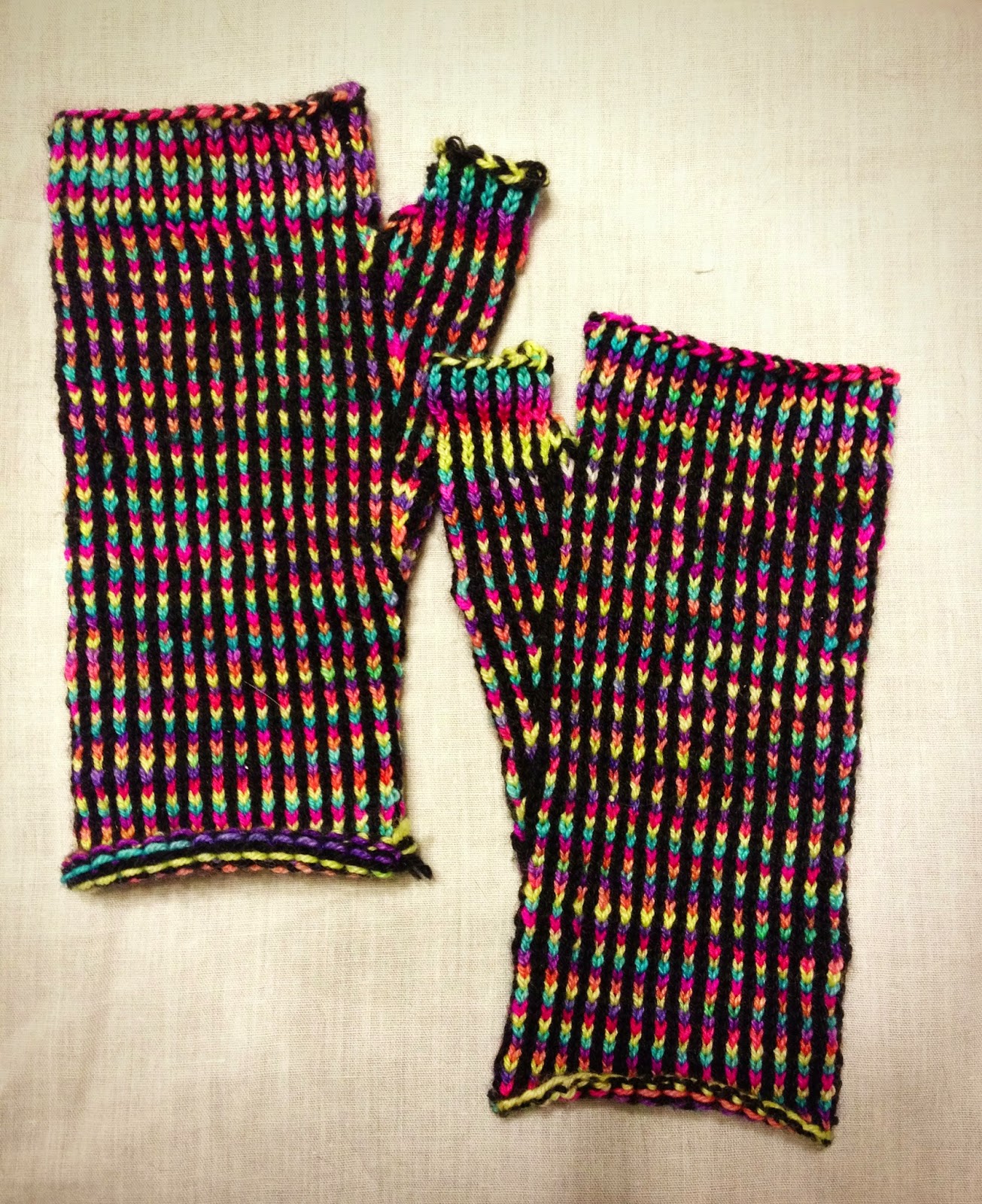 Geek Grrl Crafts: Knitting FO: Stained Glass