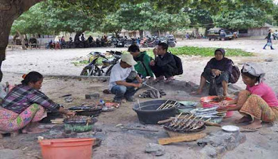 Menikmati Pantai Selong Belanak Lombok Yang Damai Pantai Selong Belanak Lombok