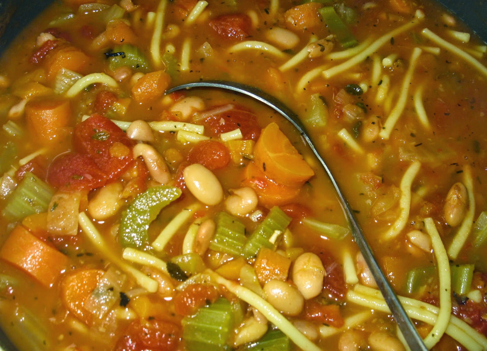 GOOD LIFE Living Well Pasta e Fagioli; Green Minestrone; Mushroom soup