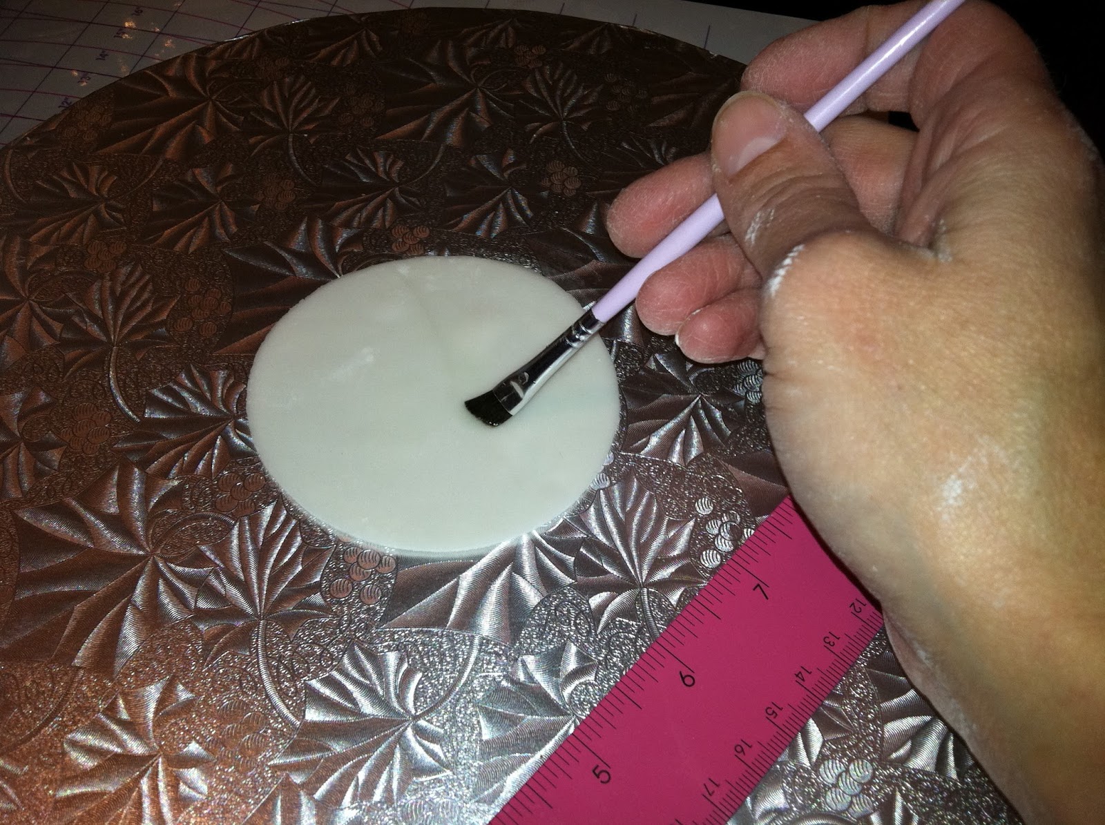 The Iced Queen Making a Styrofoam "Dummy" Cake