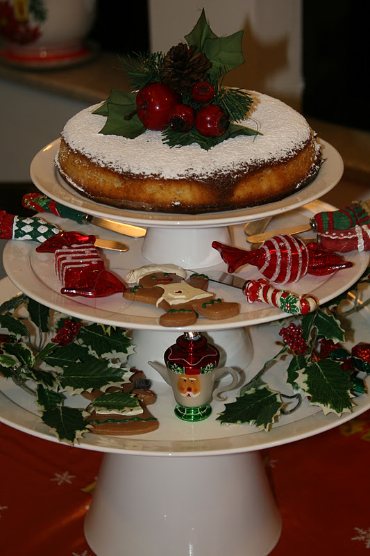 FABBY'S LIVING: FABBY: Entrance &amp; Kitchen Christmas