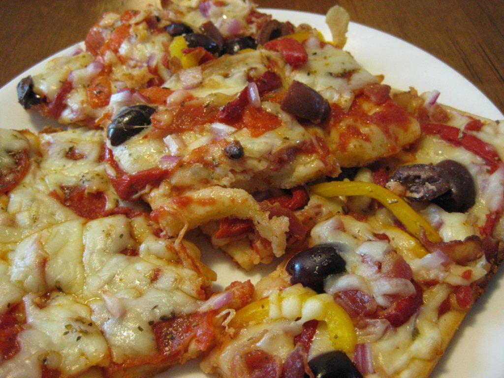 The Mommynista Tapioca flour pizza crust