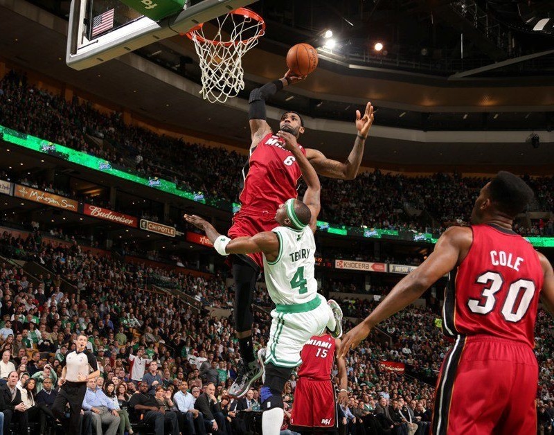 LeBron dunk on Jason Terry LeBron slam on Jason Terry