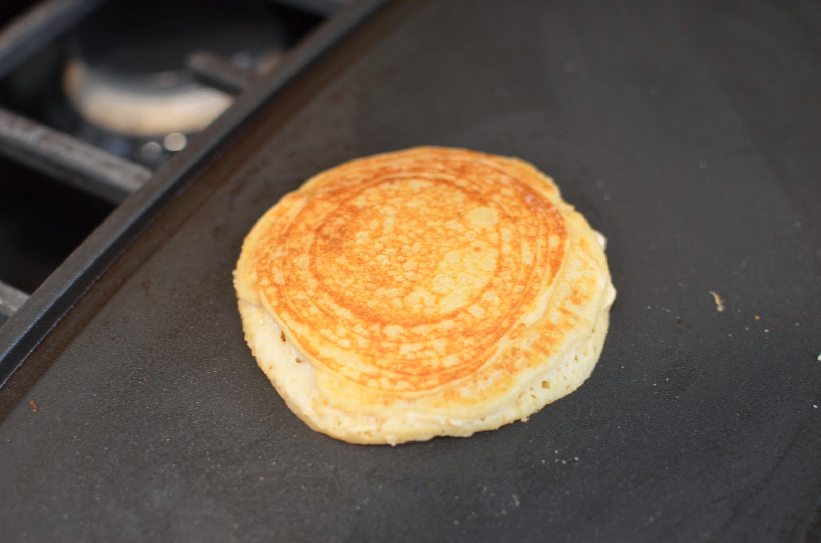 Playing with Flour Allwholewheat buttermilk pancakes (and bonus