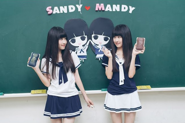Sandy＆Mandy首本雙胞胎寫真書【Sandy&Mandy 青春悸事寫真】預購 哪裡買