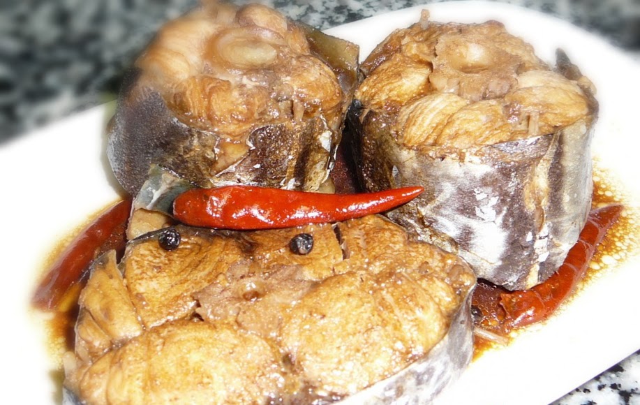 How to cook Adobong Isda (Fish In Tangy Sauce)