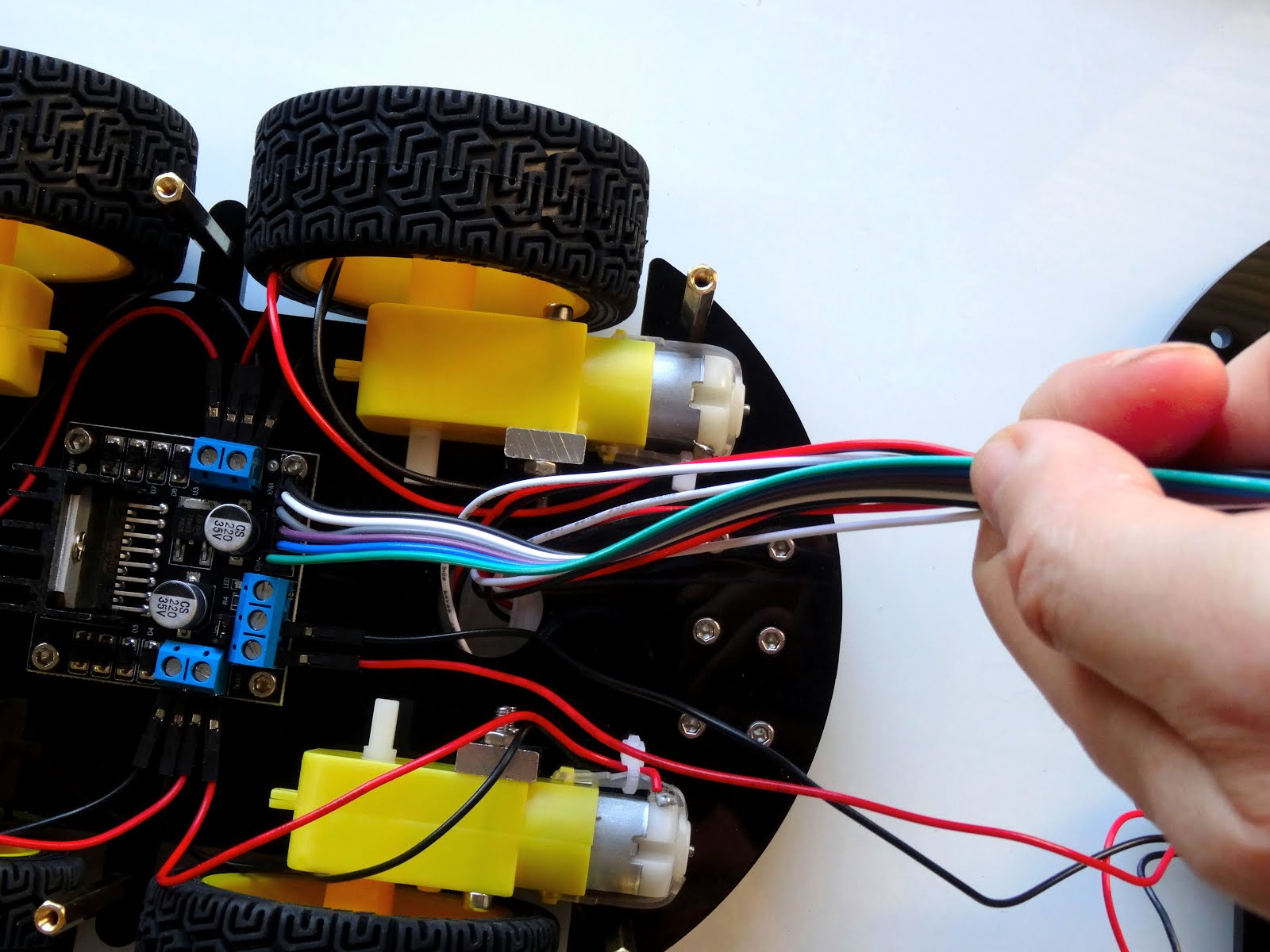 Mitov Software Assembling Elegoo Smart Robot Car Kit Step 5