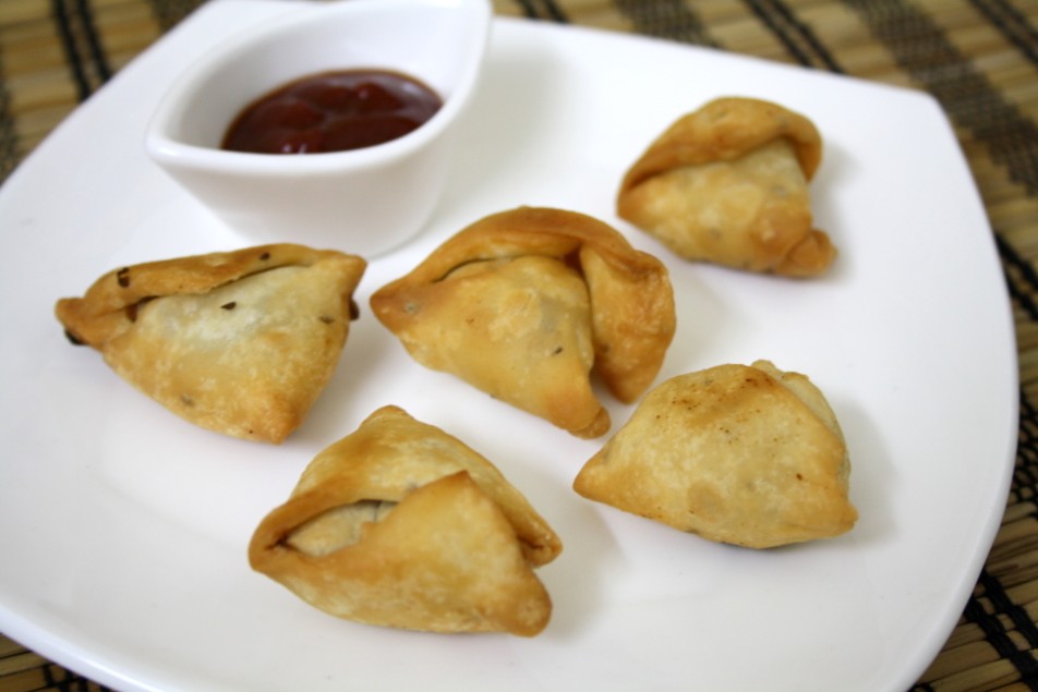 Ajwain Mini Samosa with Onion Mini Samosa Step by Step Recipe for Onion Mini Samosas