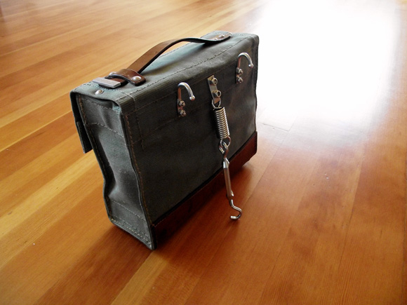 Me and Bicycle: Tips: Cara membuat pannier dari tas