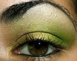 sombras verdes olhos