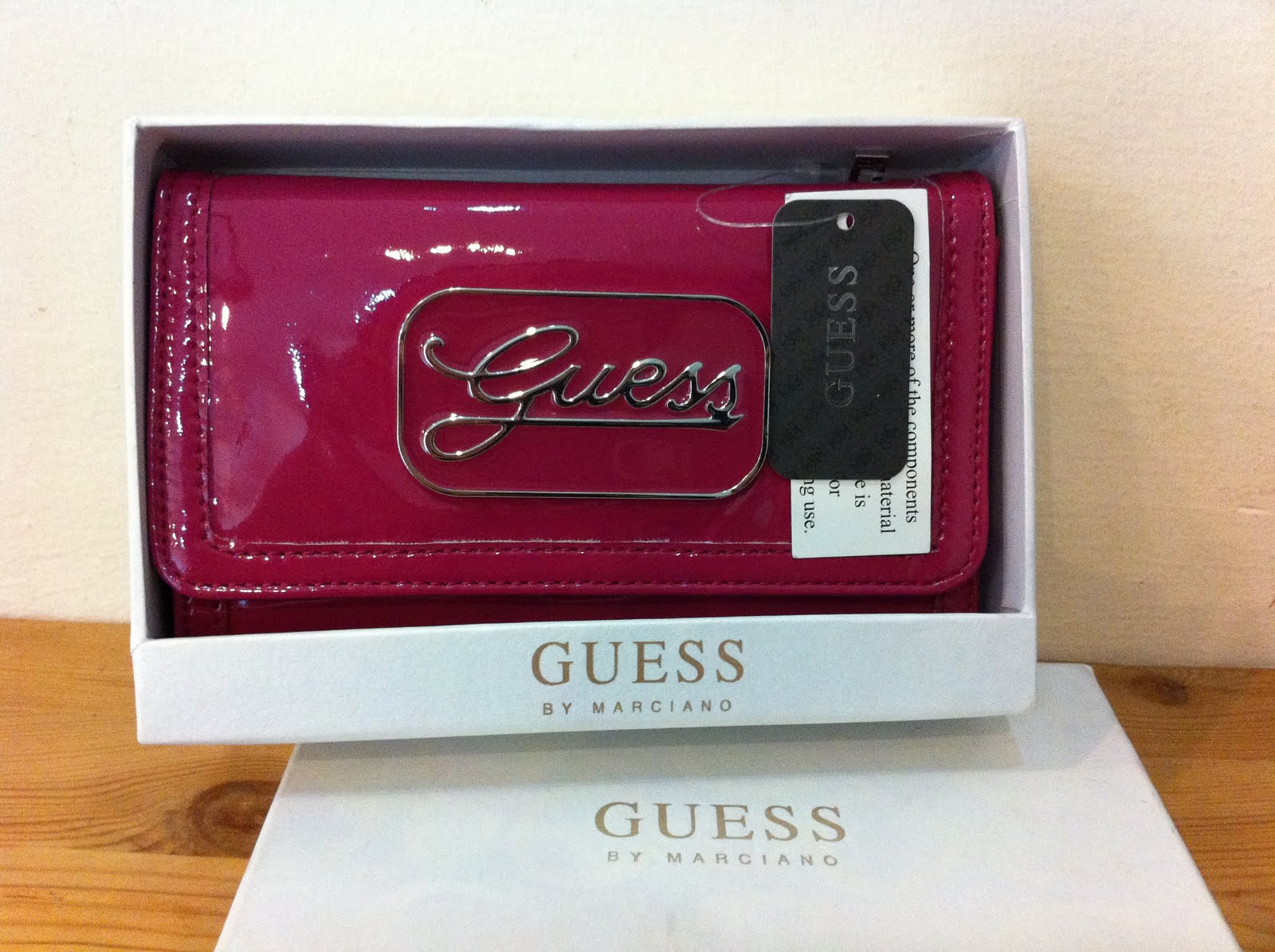 guess wallets