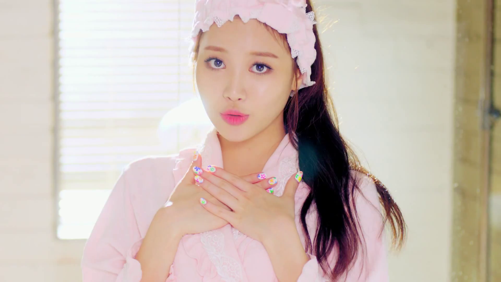 Kpop Nails | Girl's Day Yura 'Darling' Inspired Nails