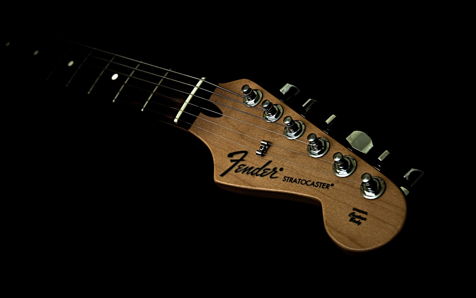 http://4.bp.blogspot.com/-YWf0k4__dTM/TV_ixmm7REI/AAAAAAAAAT8/dSZ4tWZYuhs/s1600/Fender+Stratocaster+Headstock+Head+Strings+Tuners+Neck+Music+Desktop+HD+Wallpaper+1920x1200+Great+Guitar+Sound+www.GreatGuitarSound.Blogspot.com.jpg