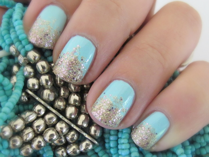 Makeup and Macaroons: Mint and gold gradient glitter nail art tutorial