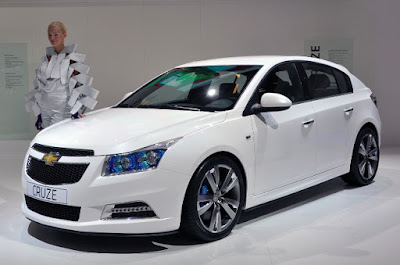 2011 Chevrolet Cruze Hatchback front view