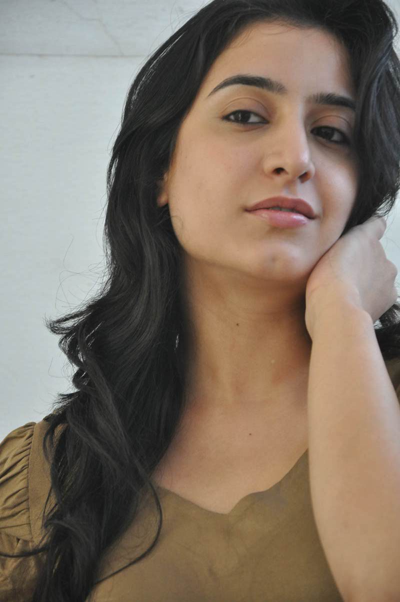 Actress-Deekshi-Latest-Stills