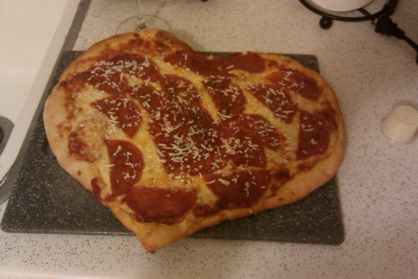 http://4.bp.blogspot.com/-YZ4xLX6LuB0/TVoPGHn3GxI/AAAAAAAADKM/8dLJF9UE_3s/s1600/cortina%252527spizza.jpg