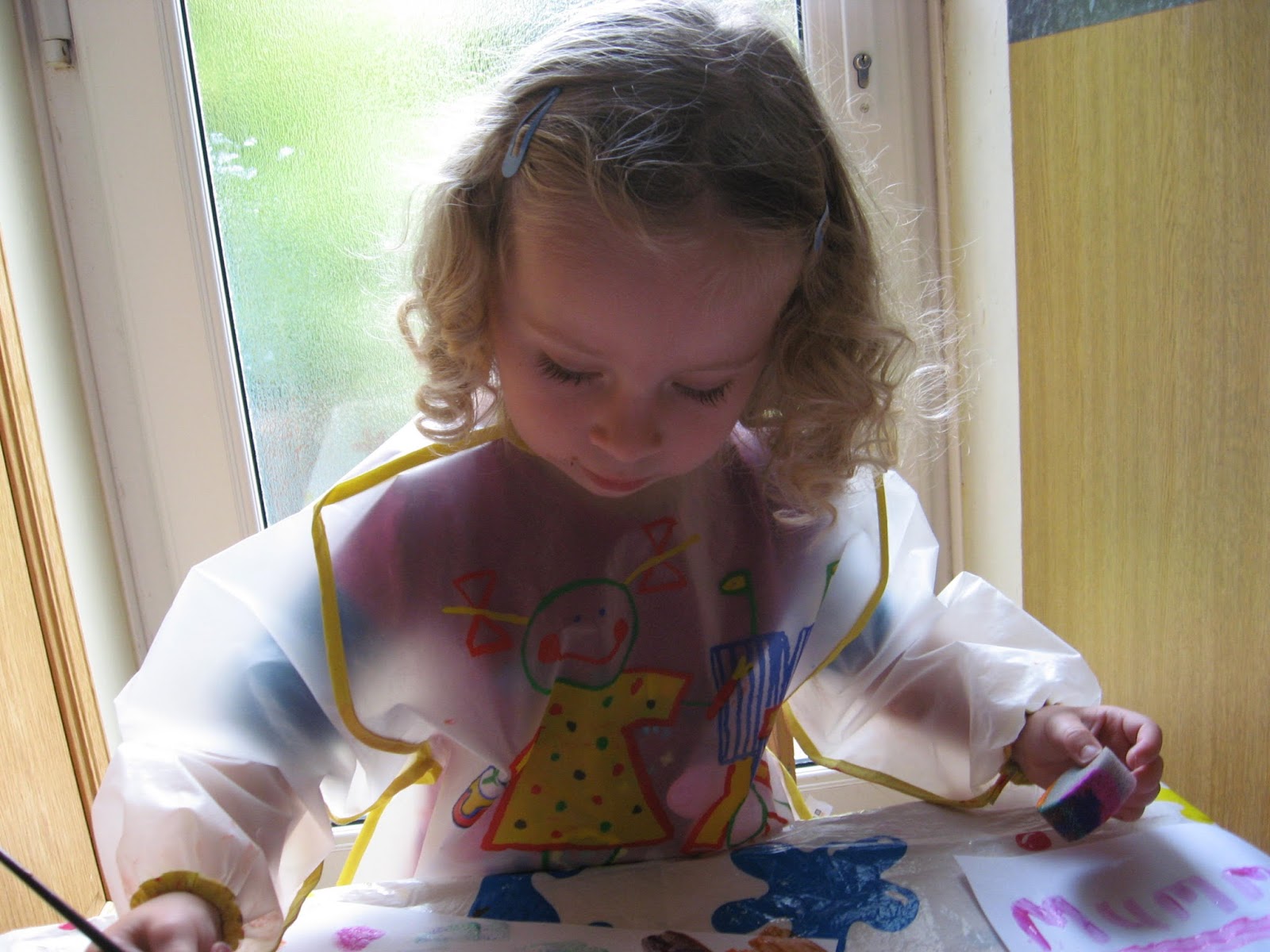 Loving Life with Little Ones: I'm going to paint a pretty picture