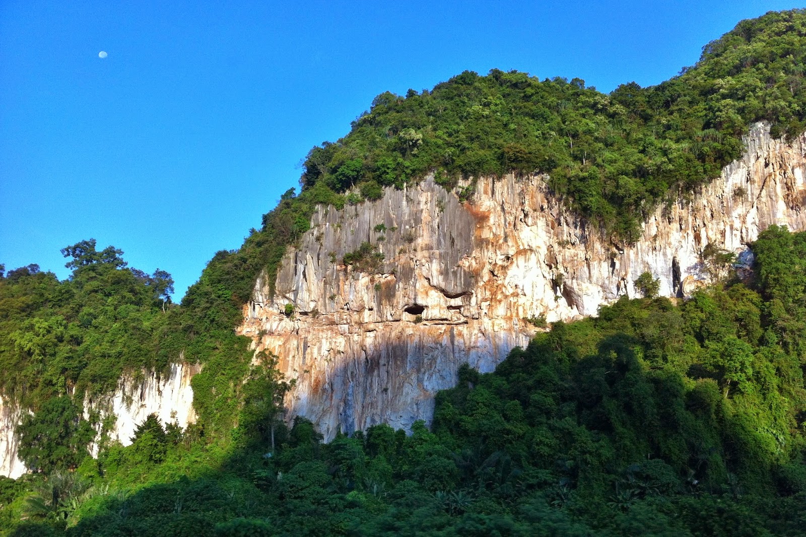 Images of Ipoh Beautiful Limestone Hill in the Morning