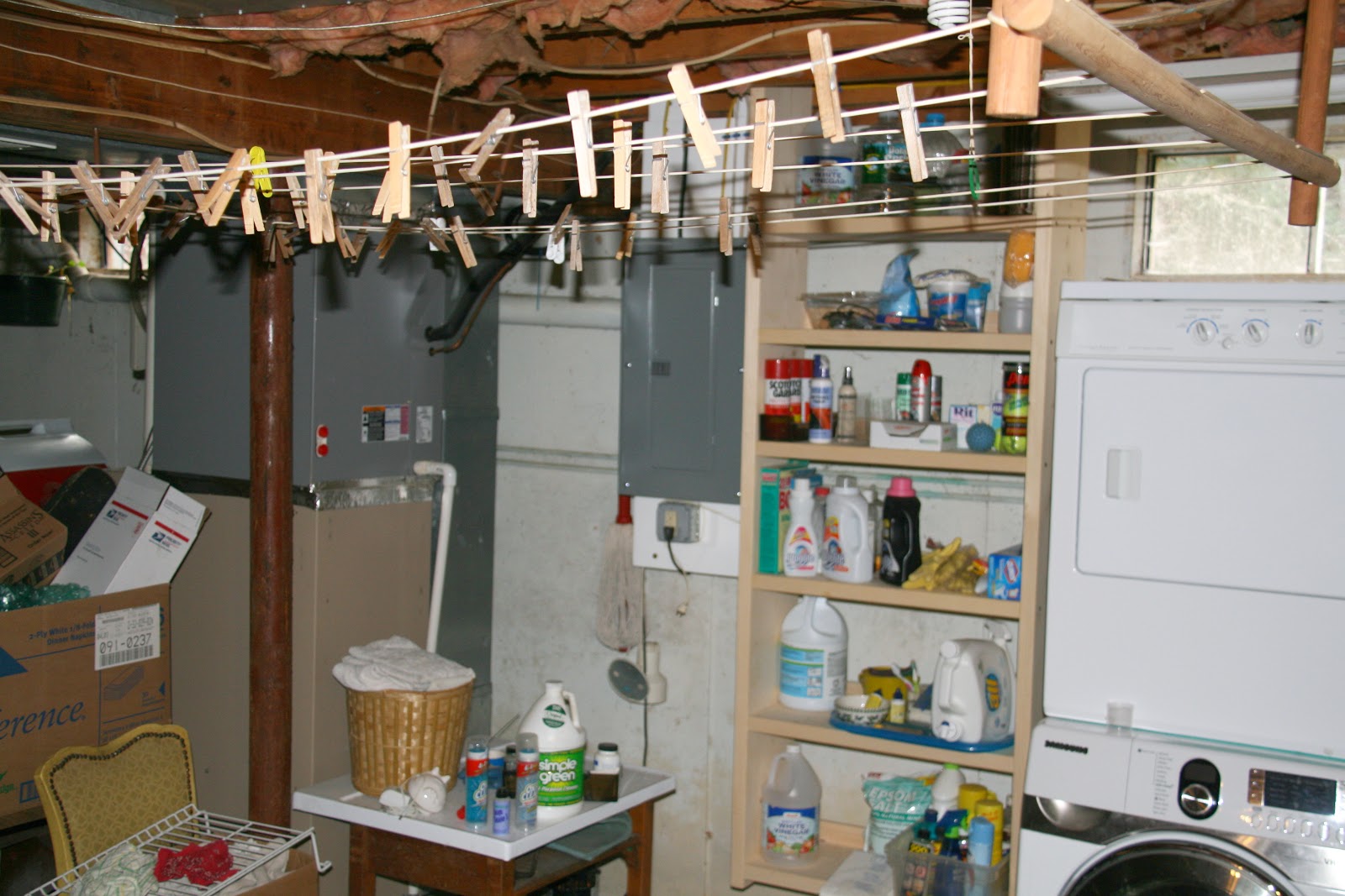 Sum Brett Ergo Cogito Hang your clothes to dry them, even indoors