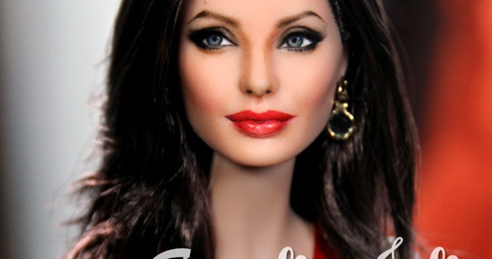 Noel Cruz: Angelina Jo... Angelina Jolie