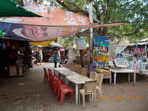 Tourist handicraft shops and cafe's in "Ajanta Resthouse resort".